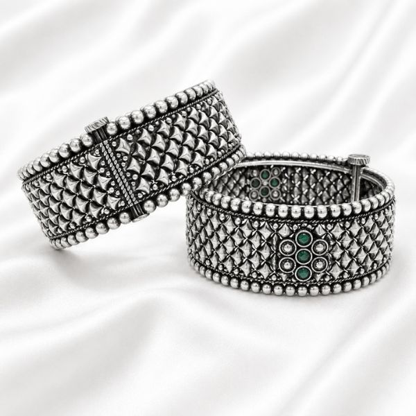 Studded Green Hinged Bangles