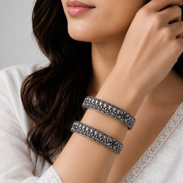 Teardrop Clear Hinged Bangles